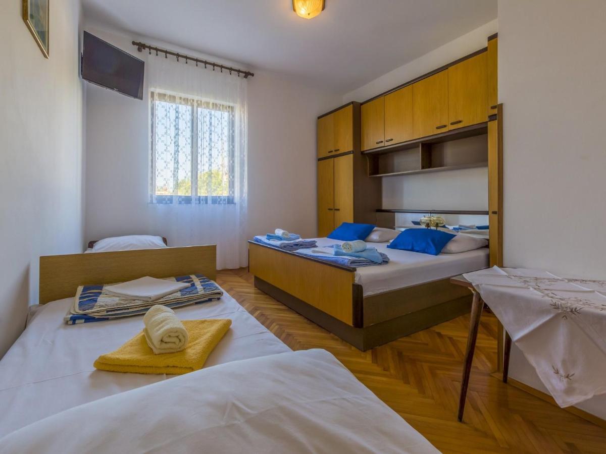 Rooms Zeljka 2 Crikvenica Eksteriør bilde